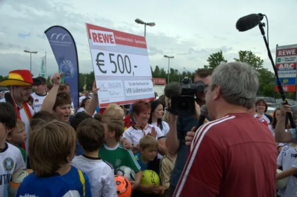 Fußballwette gegen REWE-Markt Gräfenhainichen