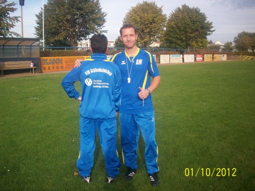 Bambini Trainer mit neuen Outfits