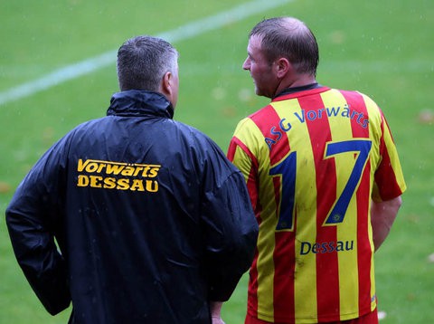 Fußball Neuer Vorstand als Hoffnungsschimmer bei ASG Dessau