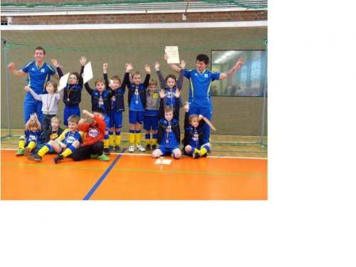 1. Platz und 6. Platz beim eigenen Hallenturnier G-Jugend