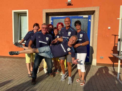 Neue Shirts für unser Büdchenteam - Ein Dank an meinAnhängerersatzteil