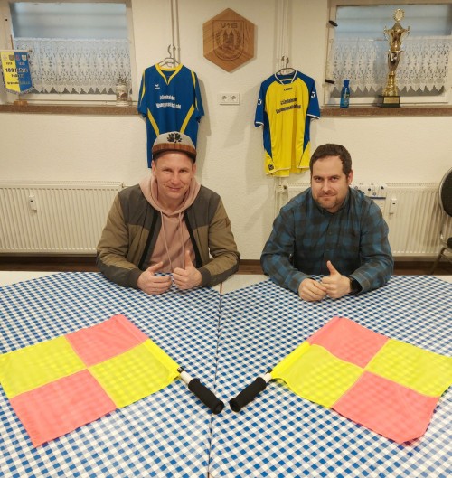 In Zukunft ertönt sein Pfiff unter der blau/gelben Flagge!