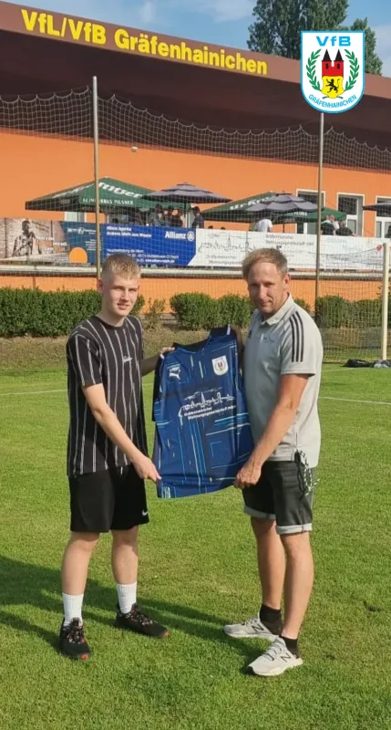 Talent aus Dessau trägt in der kommenden Saison das blau/gelbe Trikot!