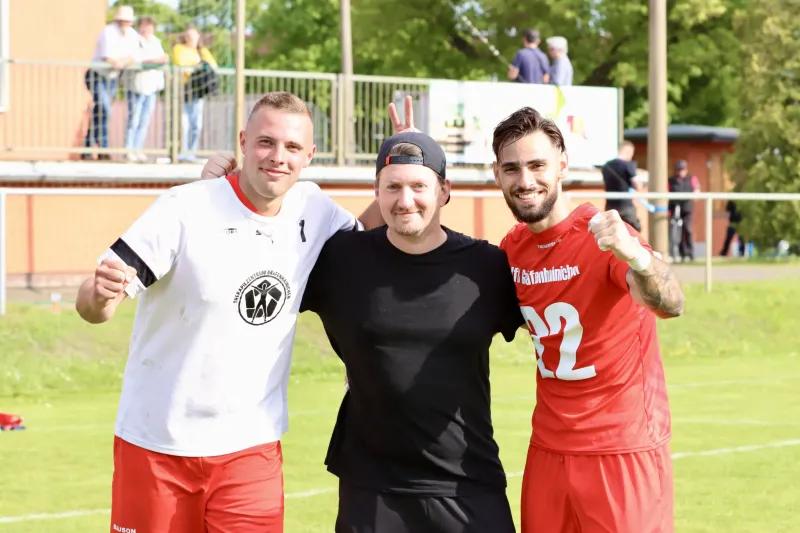 Stabiles Torhüterduo bleibt auch in der kommenden Saison beim VfB!