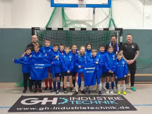 Neue Regenjacken für unsere E1!