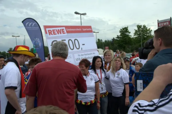 Fußballwette gegen REWE-Markt Gräfenhainichen