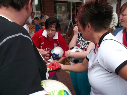 Fußballwette gegen REWE-Markt Gräfenhainichen