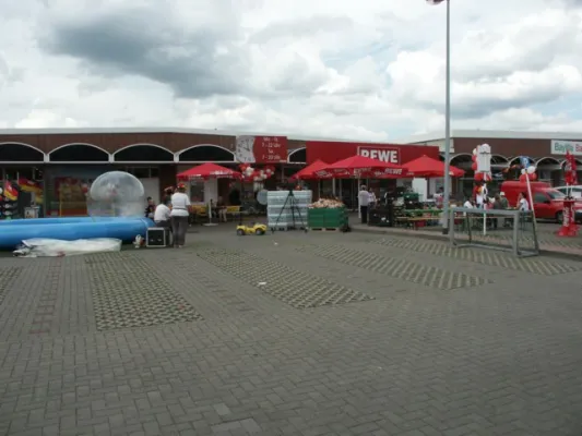Fußballwette gegen REWE-Markt Gräfenhainichen