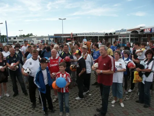 Fußballwette gegen REWE-Markt Gräfenhainichen